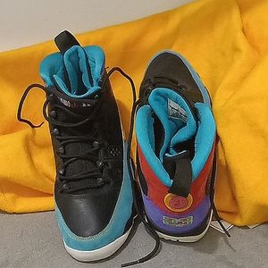 Jordan sneakers size 8 mins.